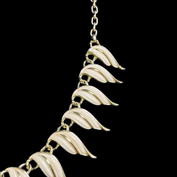 Emmons Gold Tone W/Off White Enamel Necklace & Tall Clip On Earrings Set (5321) - Picture 5 of 11